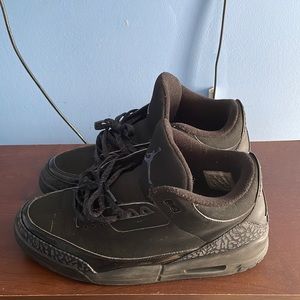 Jordan 3’s black cat